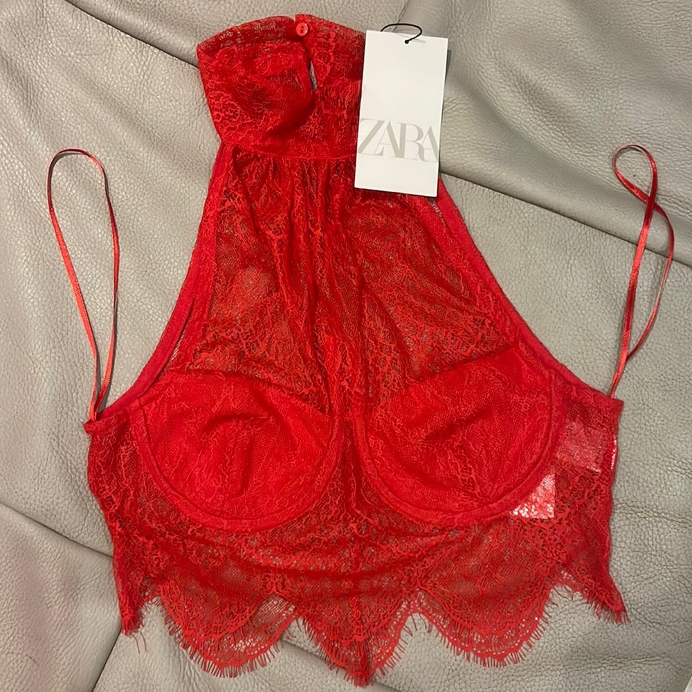 Zara top size small